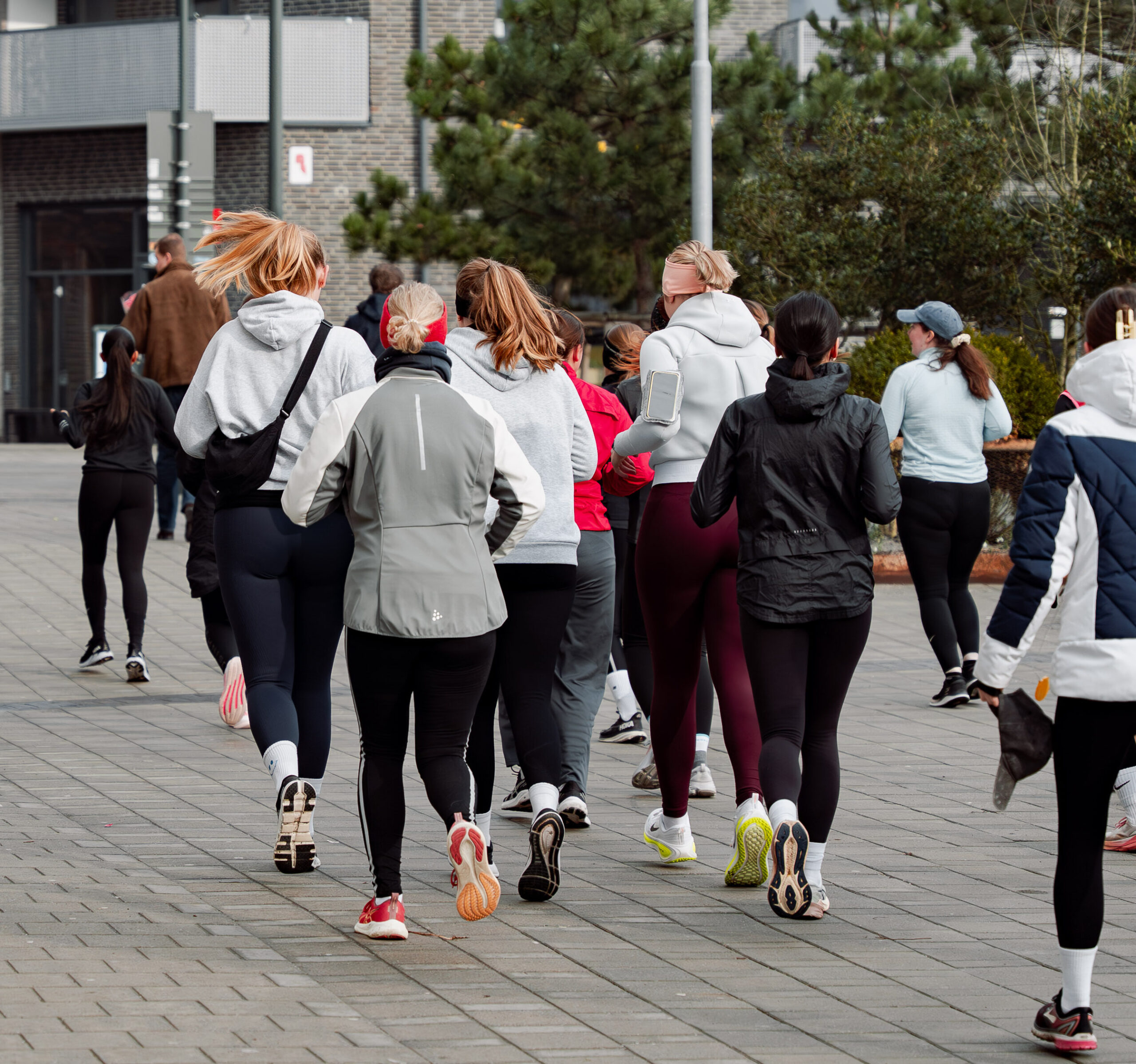 En avslappnad, social 3km löpning i ditt eget tempo — som avslutas med fika på Bageri Baka.